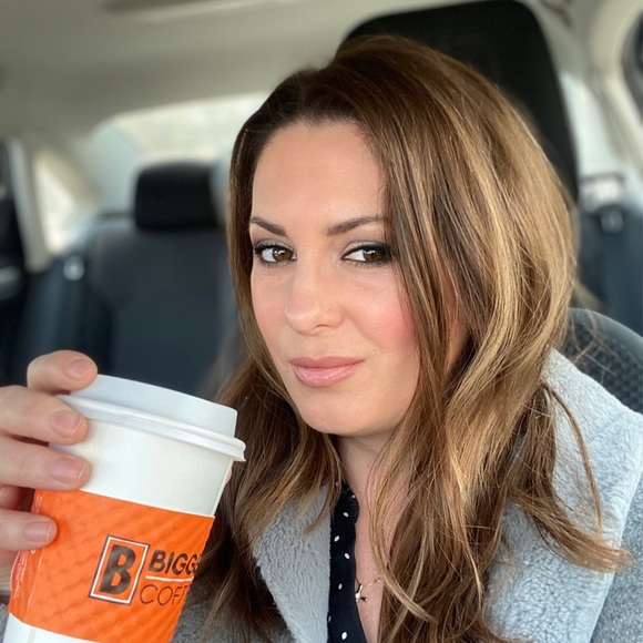 Meet your Posher, Brienne - Picture 1 of 1